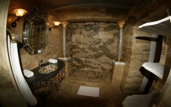 Master bedroom IIonsuite bathroom